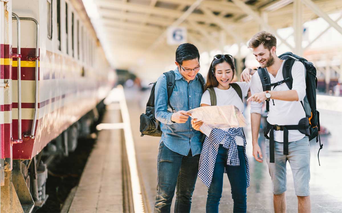 College students traveling